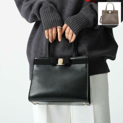 サルヴァトーレフェラガモ ハンドバッグ　ショルダーバッグ ヴァラ レディース Salvatore Ferragamo 21I290