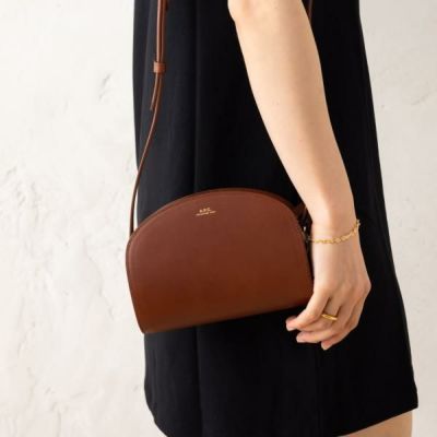 アーペーセー ショルダーバッグ ハーフムーン ブラック レディース APC