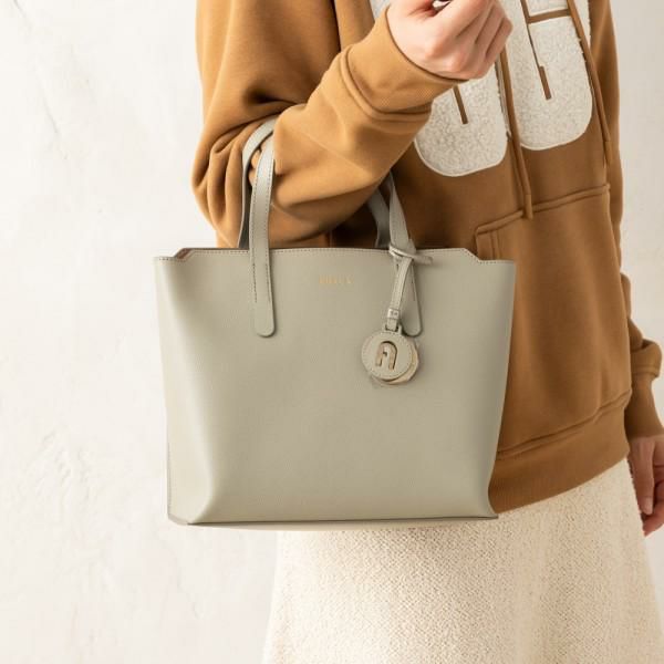 フルラ トートバッグ ハンドバッグ リンダ ベージュ レディース FURLA WB01056 ARE000 M7Y00 LINDA S TOTE 25 MARCMO C Sサイズ グレー