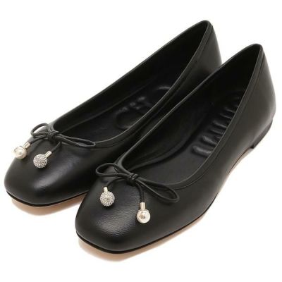 ALAIA ブラック フラットシューズ　プラダ　ジミーチュウ ALAIA ブラック フラットシューズプラダジミーチュウ