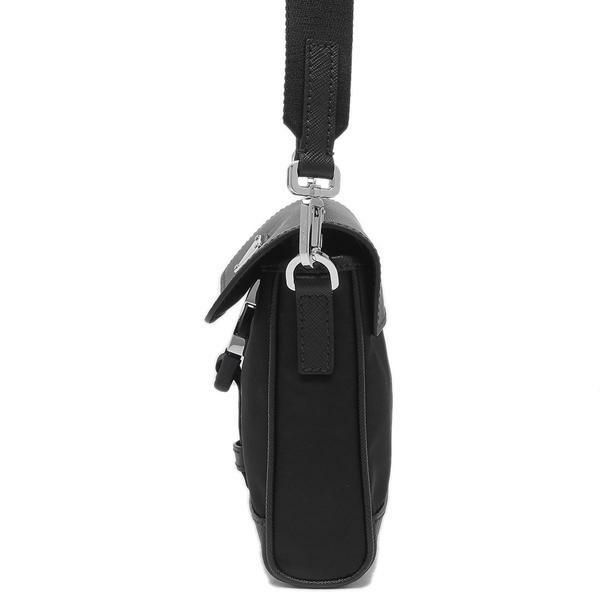 プラダ ショルダーバッグ リナイロン トライアングルロゴ ブラック