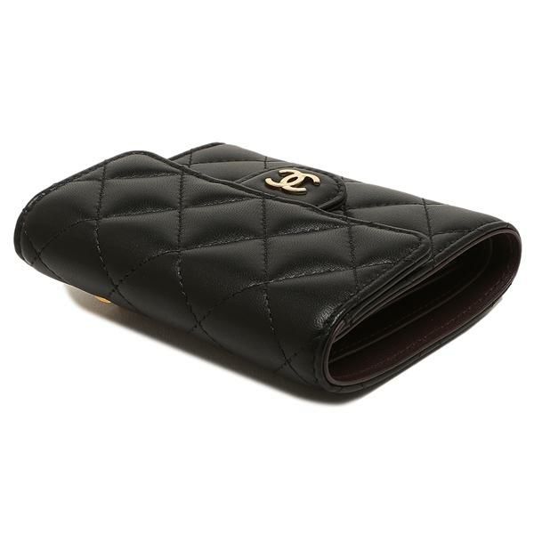 シャネル 三つ折り財布 マトラッセ コンパクトウォレット ブラック