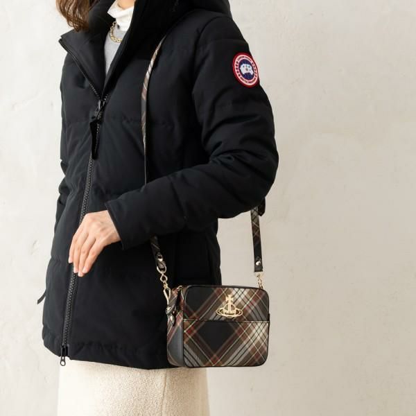 ヴィヴィアンウエストウッド ショルダーバッグ ダービー カメラバッグ ブラウン レディース VIVIENNE WESTWOOD 4304006YU S001K D101 マルチカラー ヴィヴィアンウエストウッド ショルダーバッグ ダービー カメラバッグ ブラウン レディース VIVIENNE WESTWOOD 4304006YU S001K D101 マルチカラー