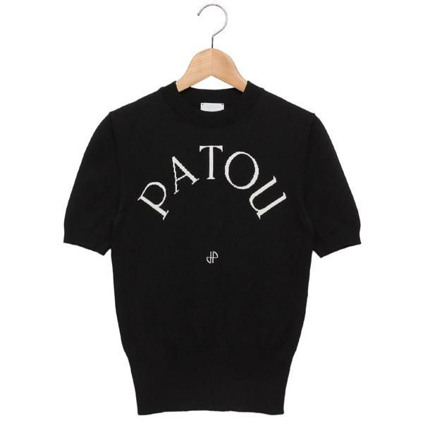 PATOU（パトゥ）のニットが入荷しました ブランドを象徴するレタリングロゴとモノグラムジャカードをあしらったニット。コントラストの効いた配色がアクセントになっています。ウエスト付近からリブを入れて、