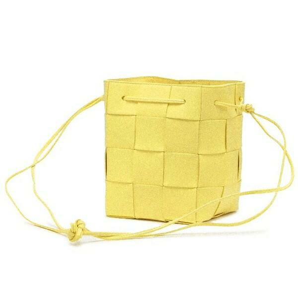 ボッテガヴェネタ ショルダーバッグ カセット クロスボディ ポーチ イエロー レディース BOTTEGA VENETA 680218 VCQC4 7421 ボッテガヴェネタ ショルダーバッグ カセット クロスボディ ポーチ