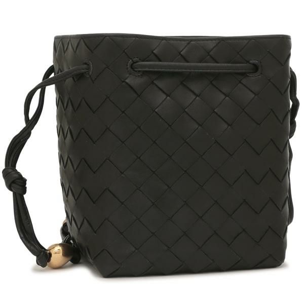 BOTTEGA VENETA（ボッテガヴェネタ）のショルダーバッグが入荷しました☆美しい素材の表情と、繊細な編み込みデザインがポイント。落ち着いたカラーリングで様々な装いに合わせやすく、世代を問わずに
