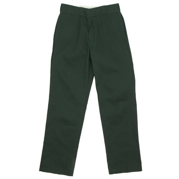 Dickies（ディッキーズ）のパンツが入荷しました アイコニックなロゴが目を引く、シンプルながら洗練されたデザイン。ストンと落ちる美しいシルエットが、穿くだけでスタイリングを格上げします。落ち着いた