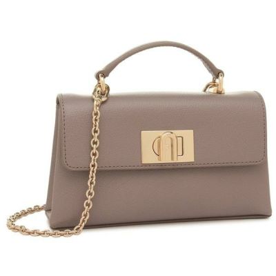 FURLA フルラ ショルダーバッグ・ポシェット(バッグ・カバン
