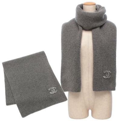 CHANEL ロゴマフラー アイボリー/グレー CHANEL（マフラー/ショール ・ グレー/灰色系）のフリマアイテム一覧
