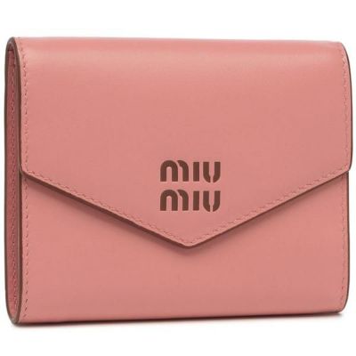 ミュウミュウ　MIUMIU ロゴ入り　ヘアピン　ヘアクリップ　ピンク MIUMIUヘアピン ピンク パテントレザー ヘアクリップ miumiu ミュウ